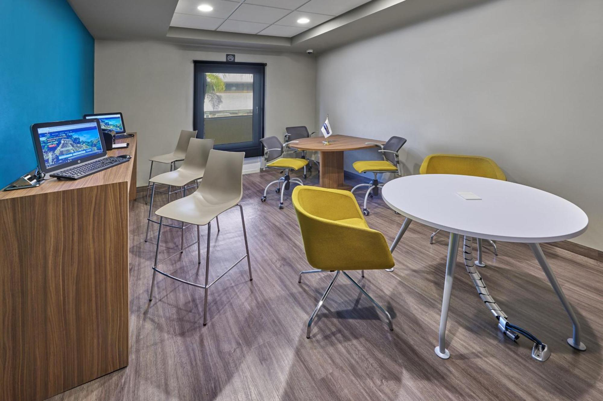 City Express By Marriott Chihuahua Exterior photo