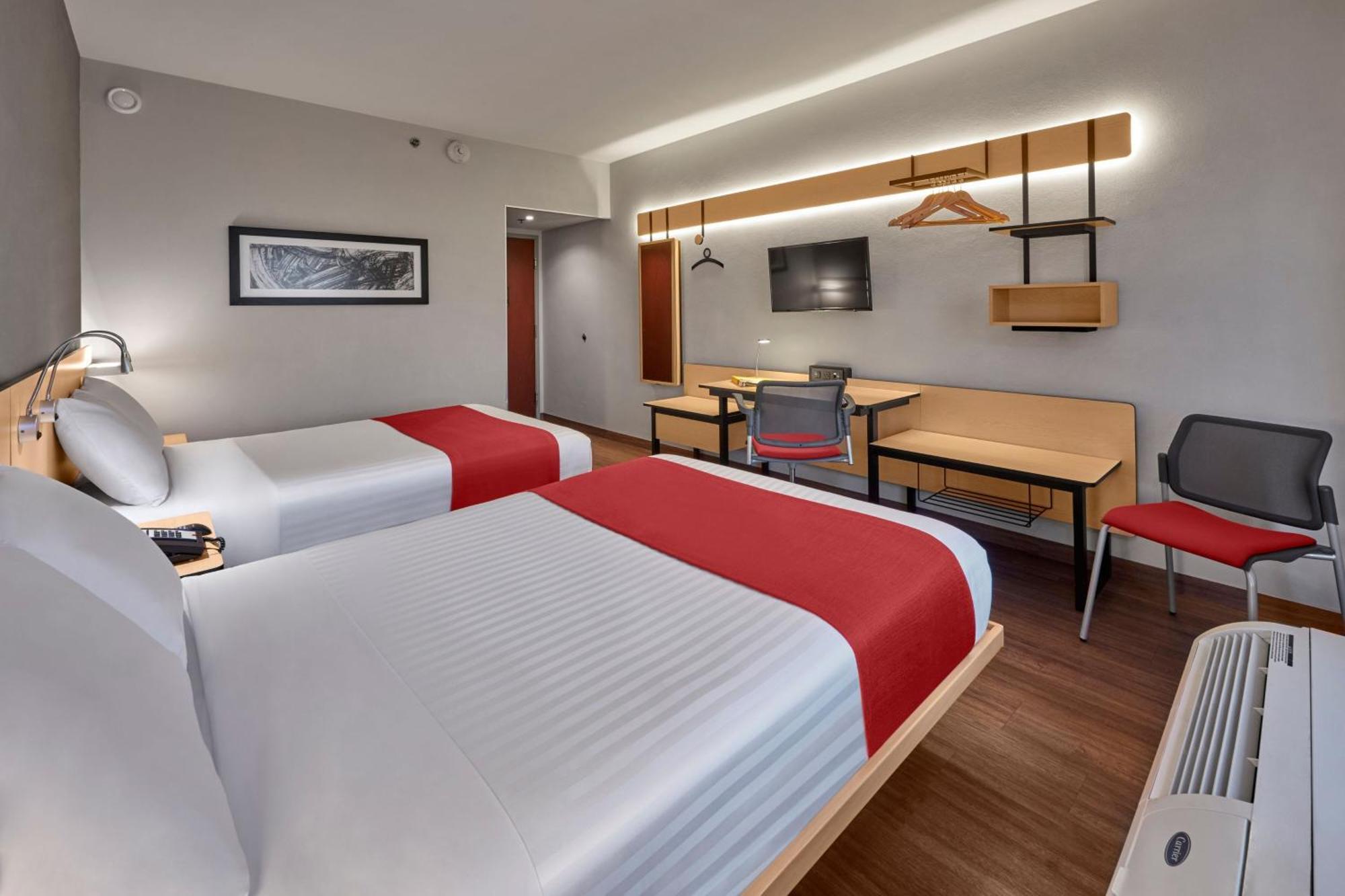 City Express By Marriott Chihuahua Exterior photo